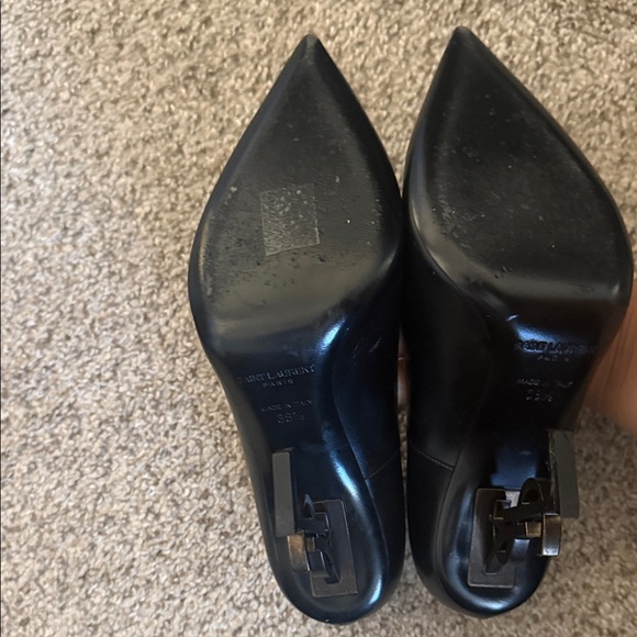 Saint Laurent Black Pointed Toe Heels - Picture 8 of 8